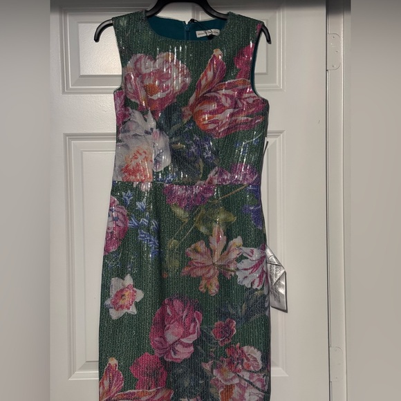 Dress the Population Dresses & Skirts - Dress the Population Green Floral Maxi Dress
